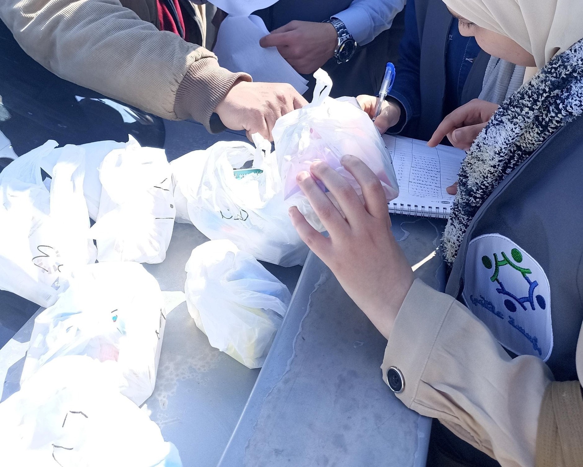 توزيع أدوية طبية